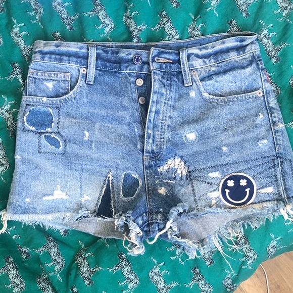 NWOT 🍀 Lucky Brand Denim Smiley Shorts - Picture 2 of 4